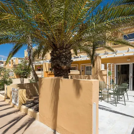 Home2book Chill Terrace & Pool Escape